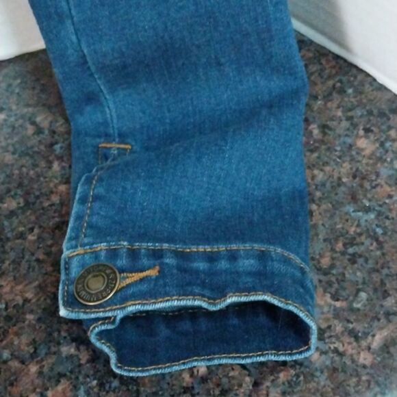 FOREVER 21 "Off The Shoulder" Denim Blouse...SIZE XS - Picture 5 of 6